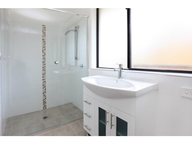 67 Barrier Reef Drive, Mermaid Waters QLD 4218