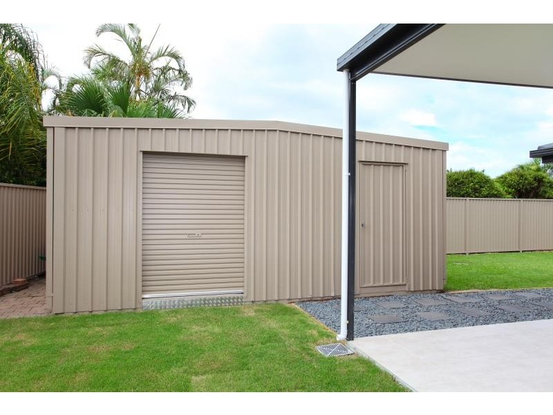 67 Barrier Reef Drive, Mermaid Waters QLD 4218