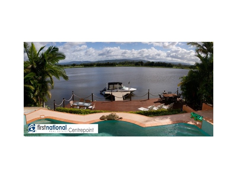 38 Staysail Crt, Clear Island Waters QLD 4226