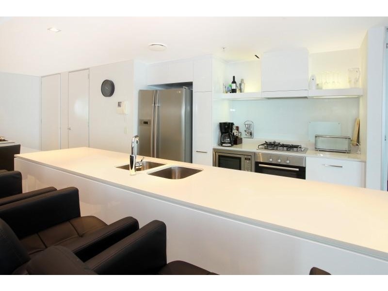 5102/9 Q1 Hamilton Avenue, Surfers Paradise QLD 4217
