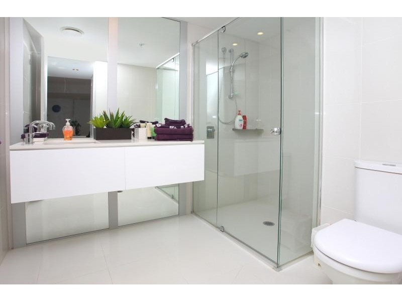 5102/9 Q1 Hamilton Avenue, Surfers Paradise QLD 4217
