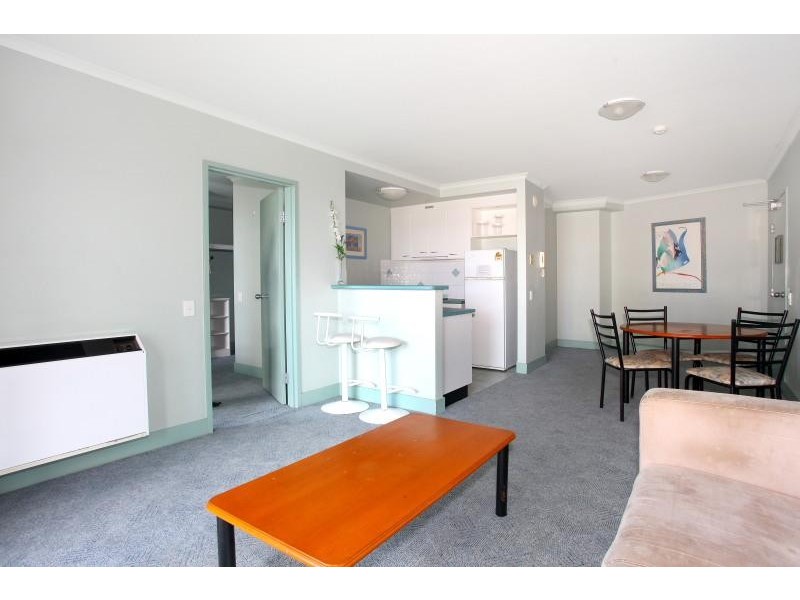 109/30-34 Surf Parade, Broadbeach QLD 4218