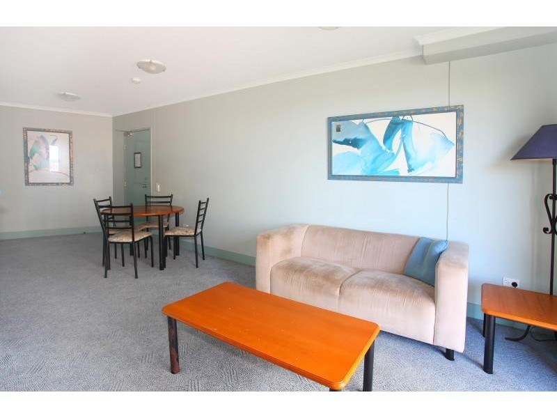 109/30-34 Surf Parade, Broadbeach QLD 4218