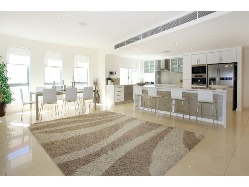 46 Bollard Circuit, Clear Island Waters QLD 4226