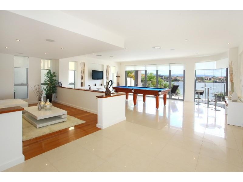 46 Bollard Circuit, Clear Island Waters QLD 4226