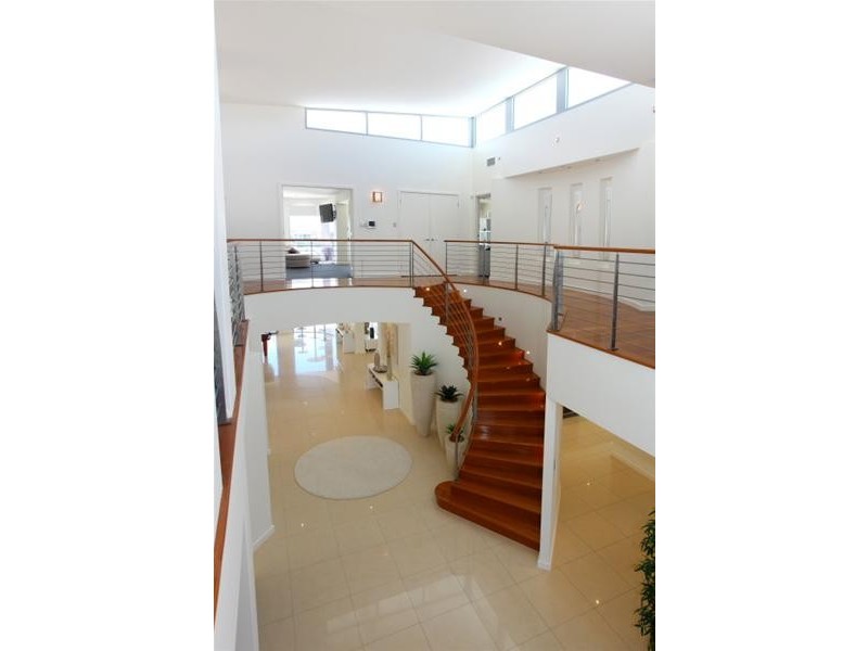 46 Bollard Circuit, Clear Island Waters QLD 4226