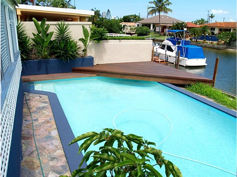 10 Cristobel Court, Broadbeach Waters QLD 4218