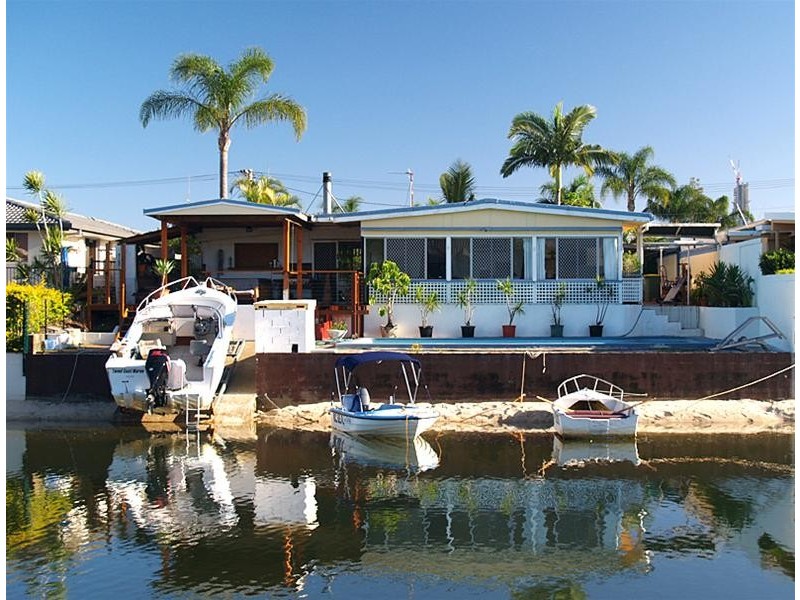10 Cristobel Court, Broadbeach Waters QLD 4218