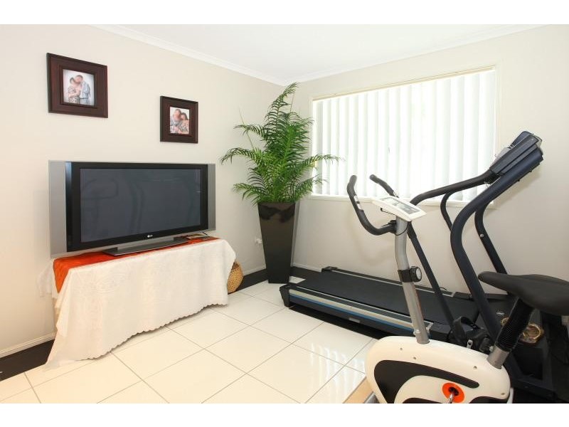39 Dartmouth Court, Varsity Lakes QLD 4227