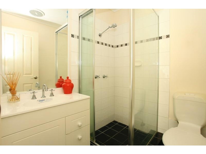 39 Dartmouth Court, Varsity Lakes QLD 4227