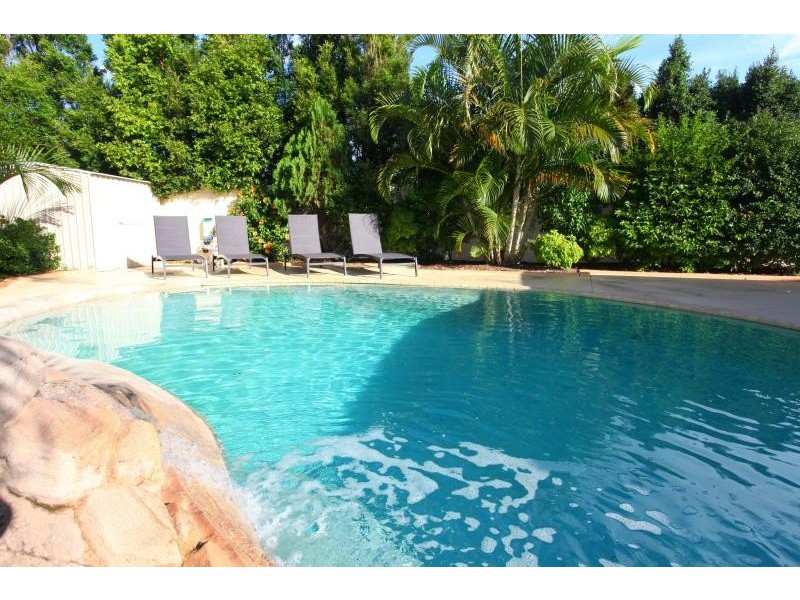 39 Dartmouth Court, Varsity Lakes QLD 4227