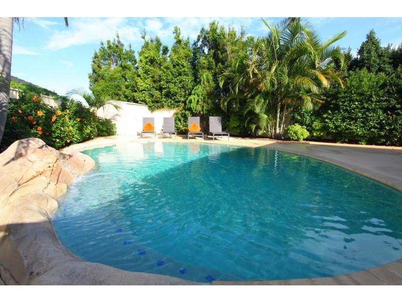 39 Dartmouth Court, Varsity Lakes QLD 4227