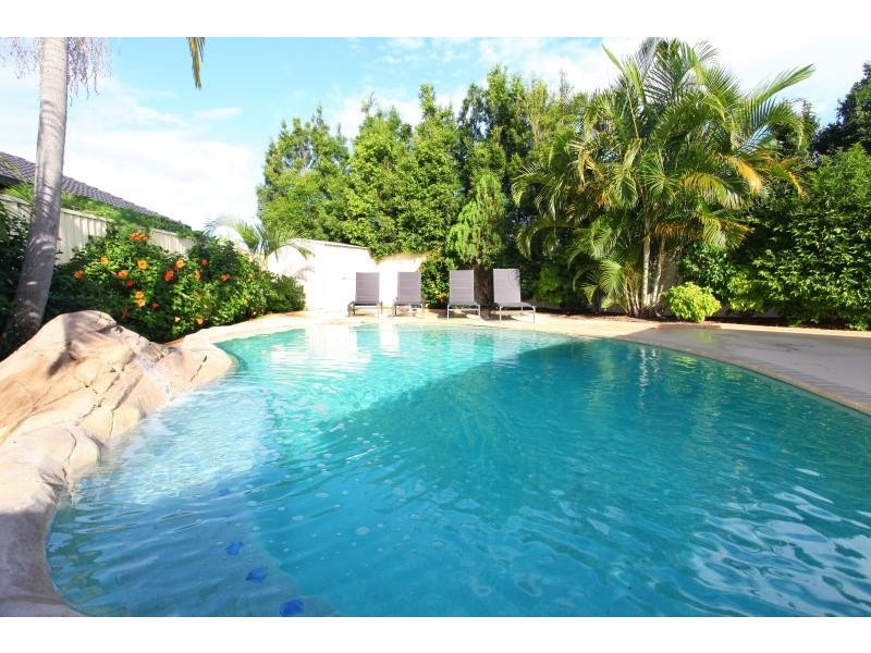 39 Dartmouth Court, Varsity Lakes QLD 4227