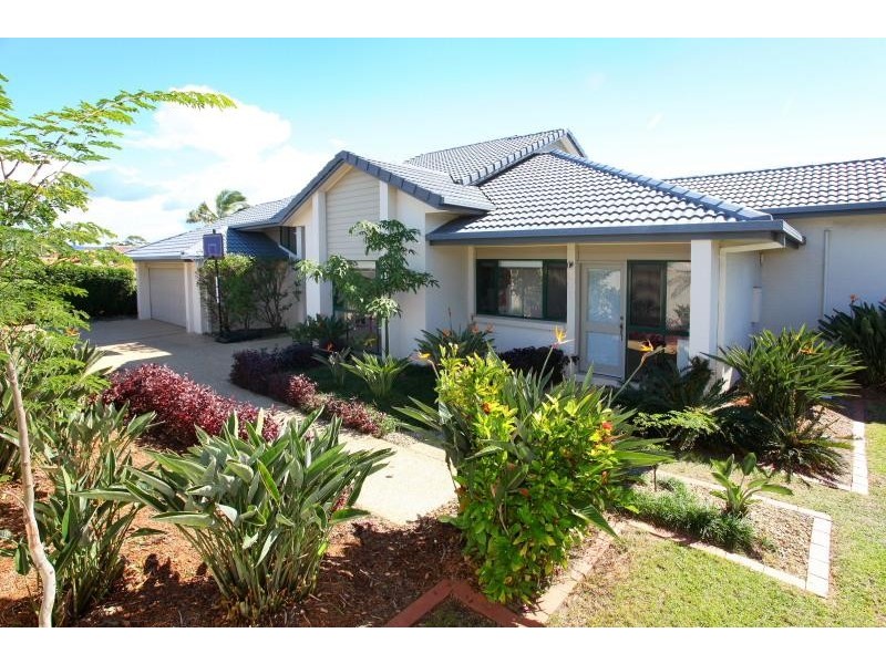 293 Rio Vista Blvd, Mermaid Waters QLD 4218