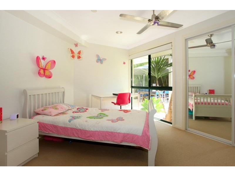 293 Rio Vista Blvd, Mermaid Waters QLD 4218