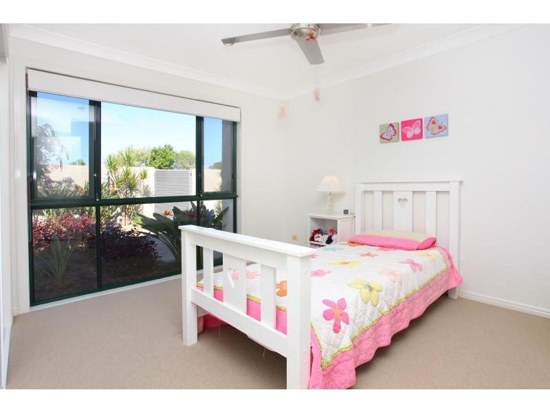 293 Rio Vista Blvd, Mermaid Waters QLD 4218
