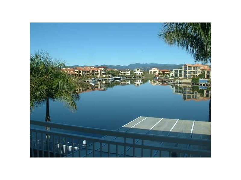 36 Montevideo Drive, Clear Island Waters QLD 4226