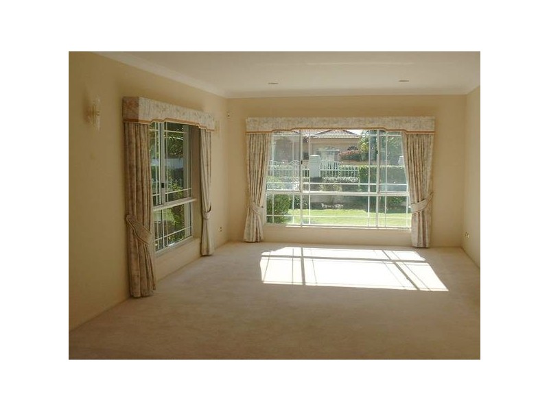 36 Montevideo Drive, Clear Island Waters QLD 4226