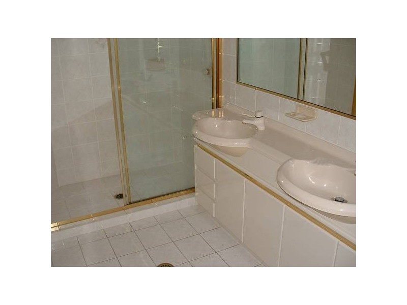 36 Montevideo Drive, Clear Island Waters QLD 4226