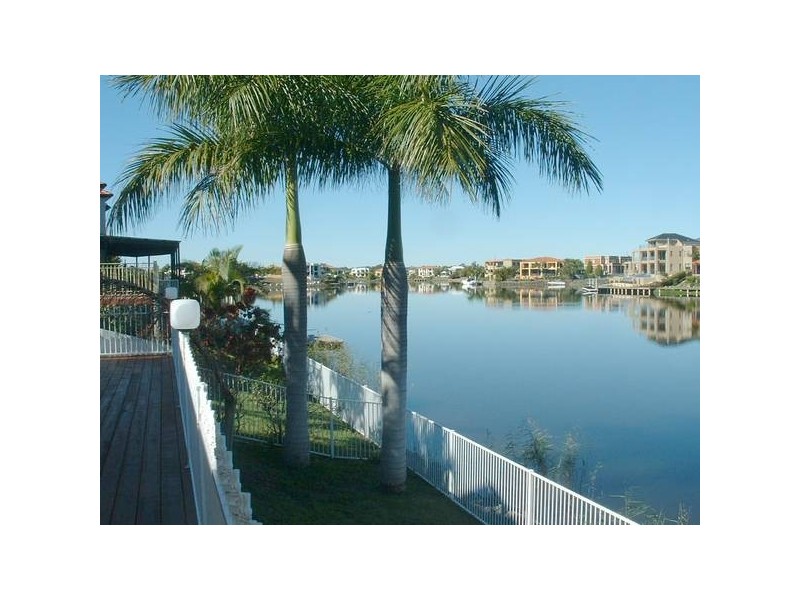 36 Montevideo Drive, Clear Island Waters QLD 4226