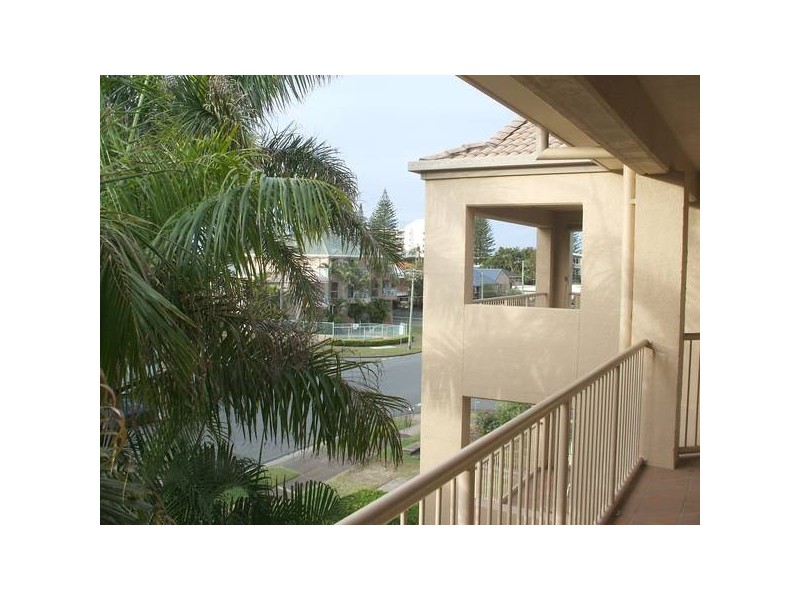 8/38 Heron Avenue, Mermaid Beach QLD 4218