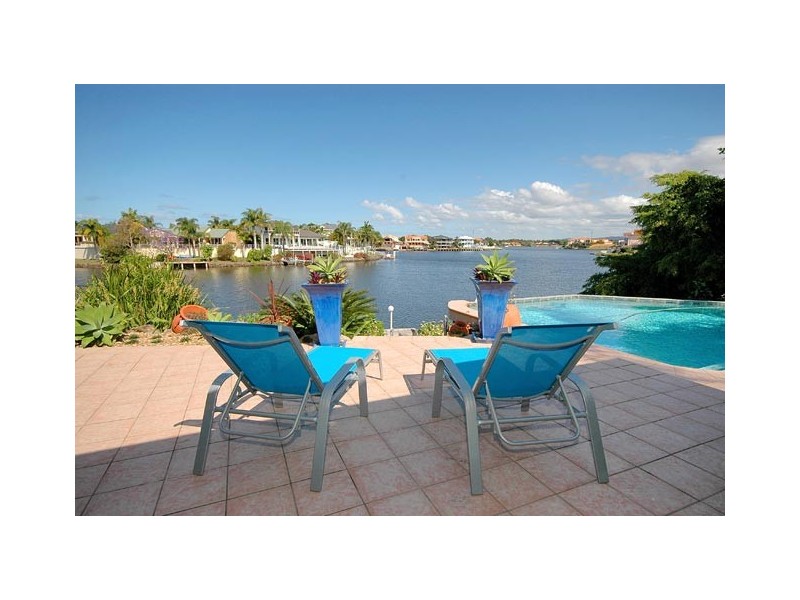 16 Key Biscayne, Clear Island Waters QLD 4226
