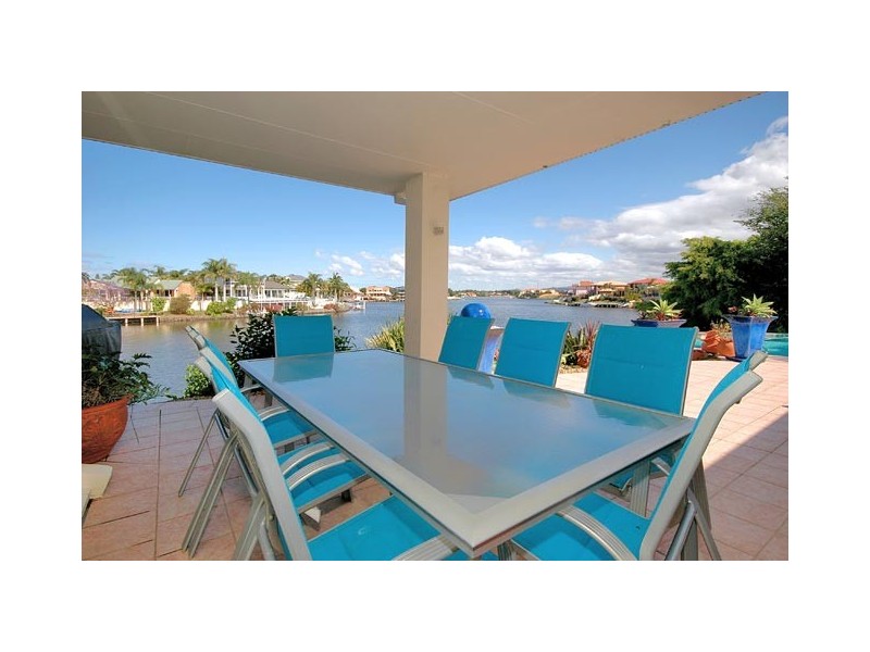 16 Key Biscayne, Clear Island Waters QLD 4226