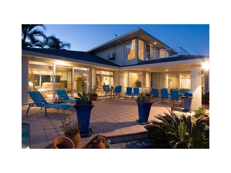 16 Key Biscayne, Clear Island Waters QLD 4226