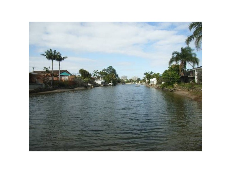 36 T E PETERS DRIVE, Broadbeach Waters QLD 4218