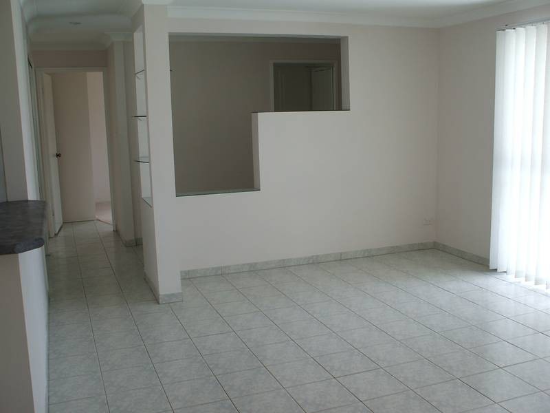 100 Rumrunner Street, Mermaid Waters QLD 4218