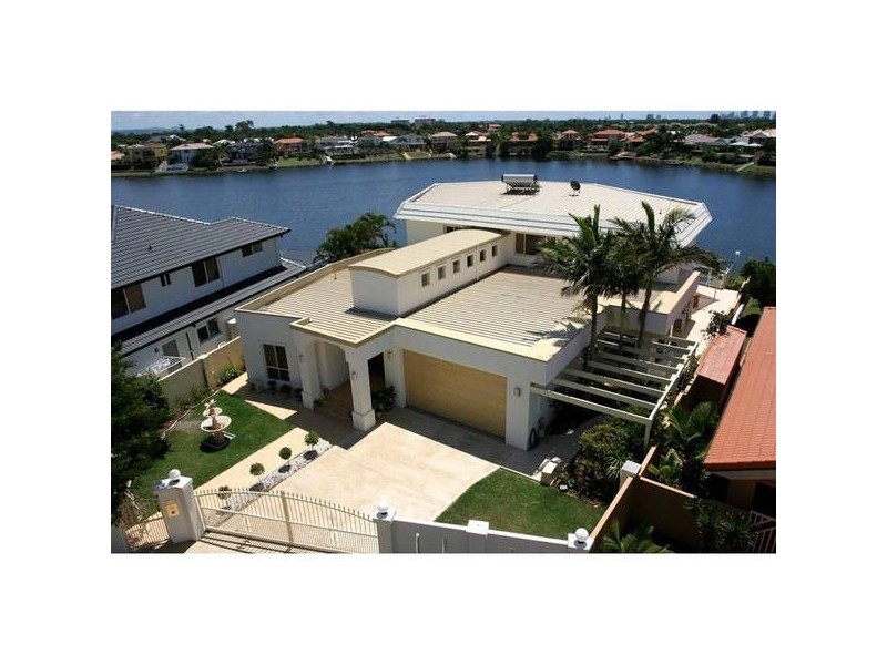 158 Port Jackson Boulevard, Clear Island Waters QLD 4226