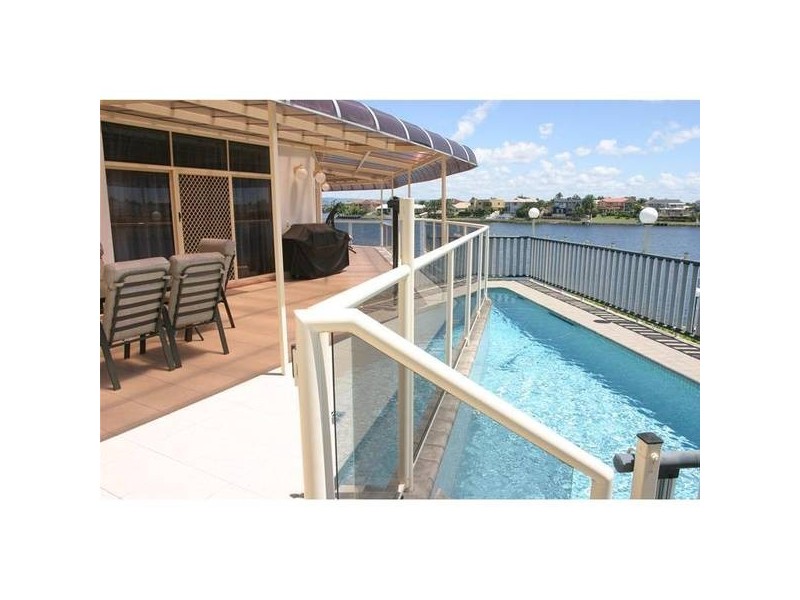 158 Port Jackson Boulevard, Clear Island Waters QLD 4226