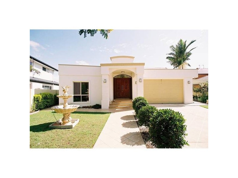 158 Port Jackson Boulevard, Clear Island Waters QLD 4226