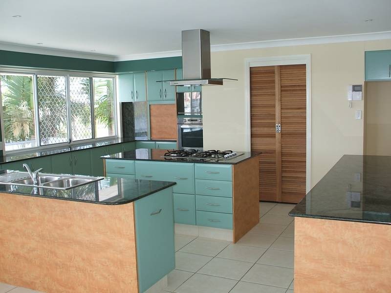 59 Montevideo Drive, Clear Island Waters QLD 4226