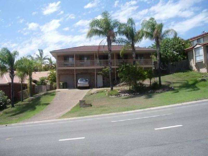 32 Kincaid Drive, Highland Park QLD 4211