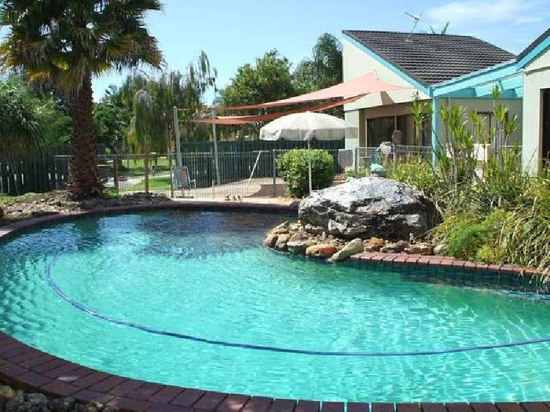 Tirau Place, Broadbeach Waters QLD 4218