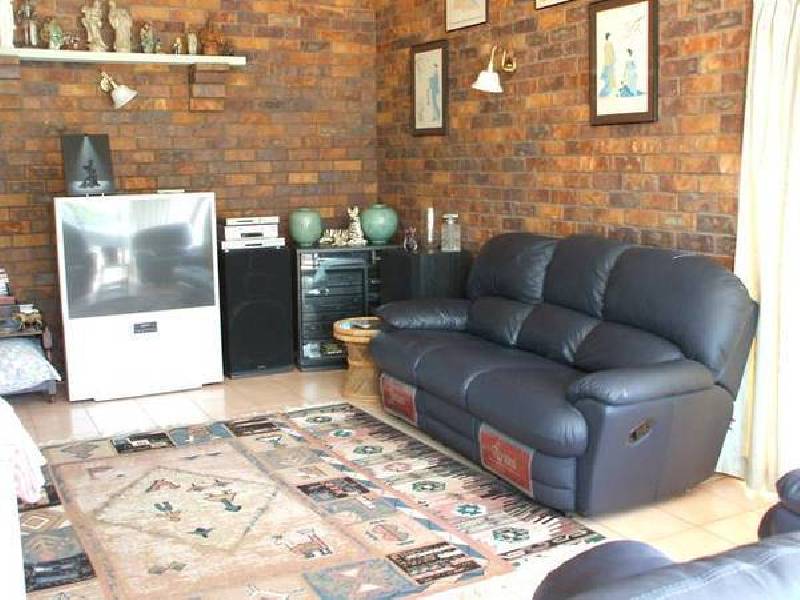 Tirau Place, Broadbeach Waters QLD 4218