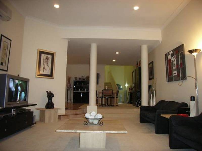 Clear Island Waters QLD 4226