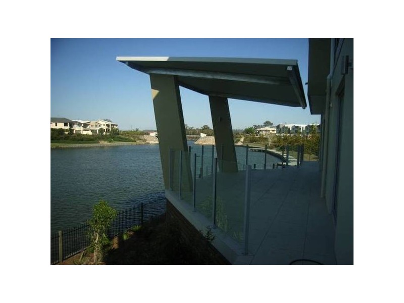 1 Valetta Crescent, Varsity Lakes QLD 4227