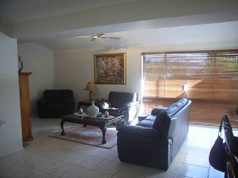 Clear Island Waters QLD 4226