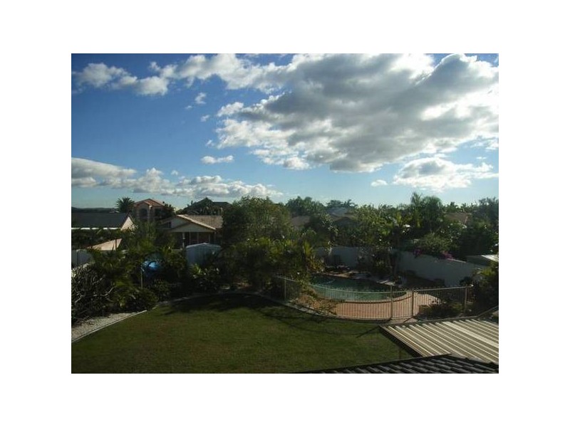 Clear Island Waters QLD 4226