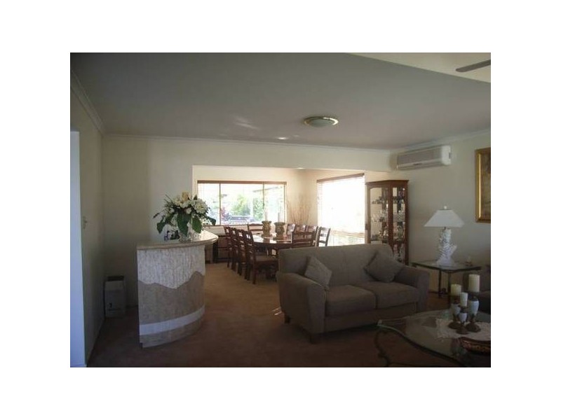 Clear Island Waters QLD 4226