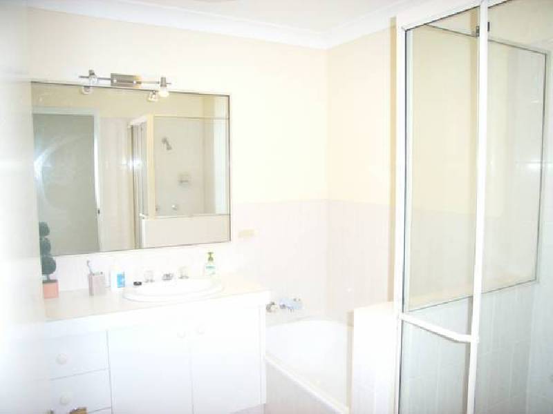 5/36 Cheltenham Drive, Robina QLD 4226