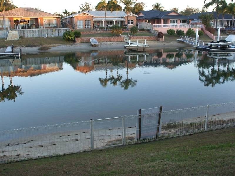 30 Drayton Terrace, Mermaid Waters QLD 4218
