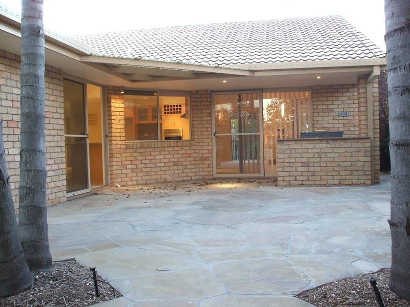 30 Drayton Terrace, Mermaid Waters QLD 4218