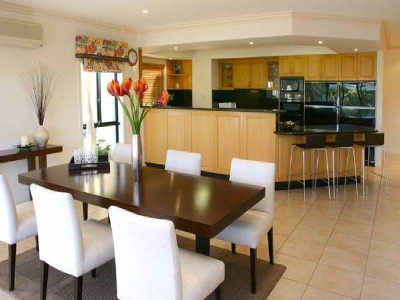 Clear Island Waters QLD 4226