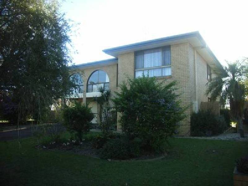 34 Volante Crescent, Mermaid Waters QLD 4218
