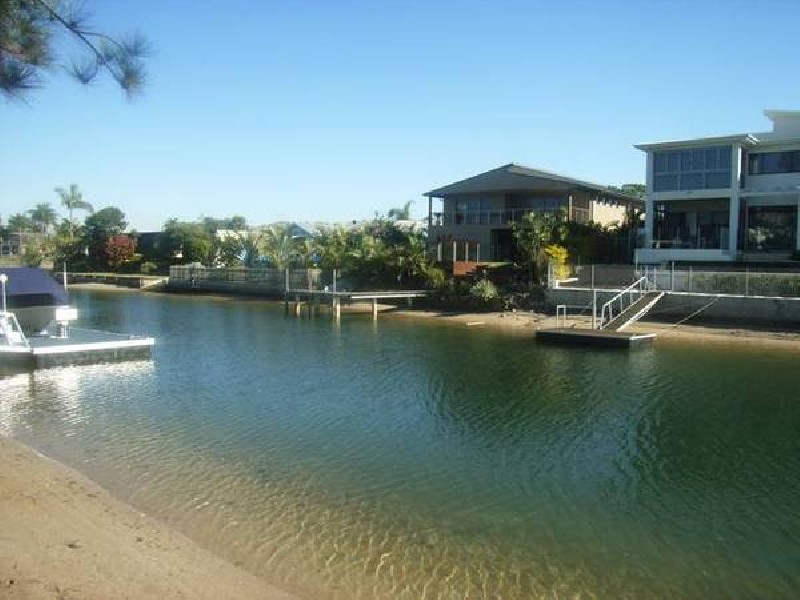 Sarasota Key, Broadbeach Waters QLD 4218