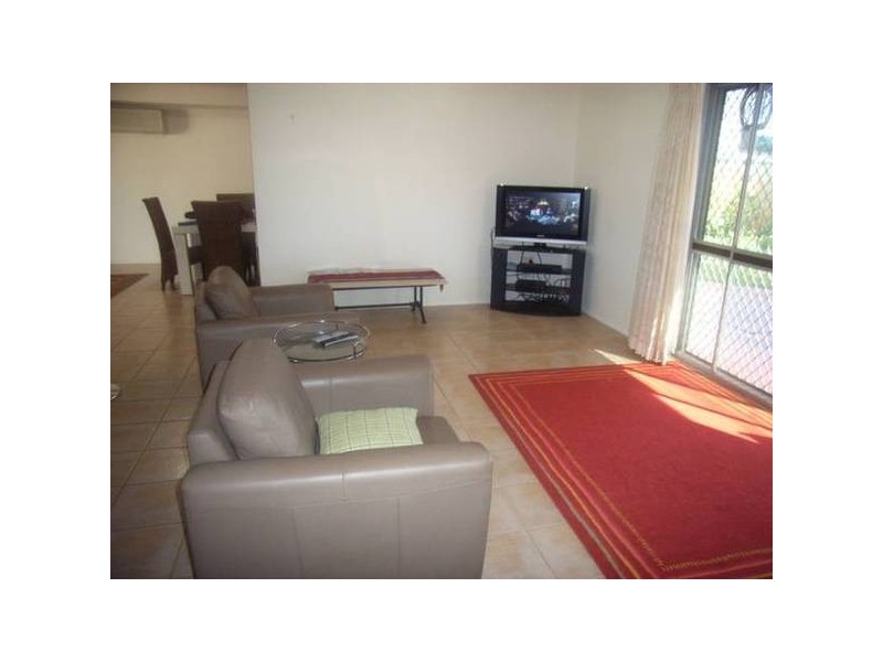 Sarasota Key, Broadbeach Waters QLD 4218
