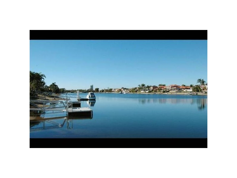 3 Yunga Court, Broadbeach Waters QLD 4218